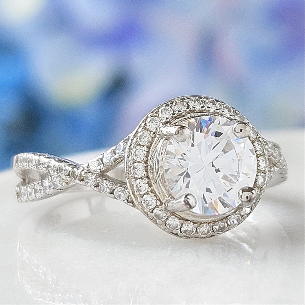 Round Halo Engagement Style Ring, 925 Sterling Silver Charmed Aroma